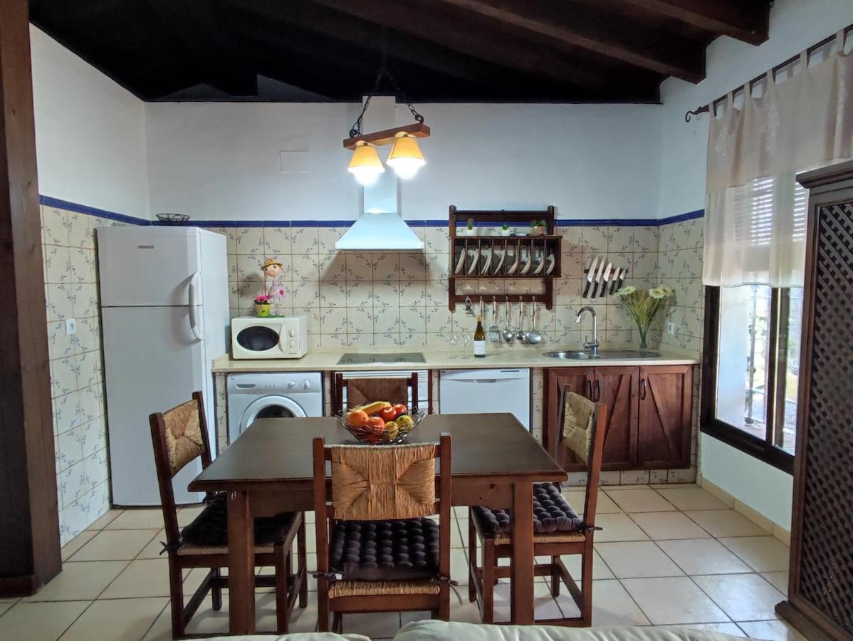 Casa Juanse Villa โกนิล เด ลาฟรอนเตรา ภายนอก รูปภาพ